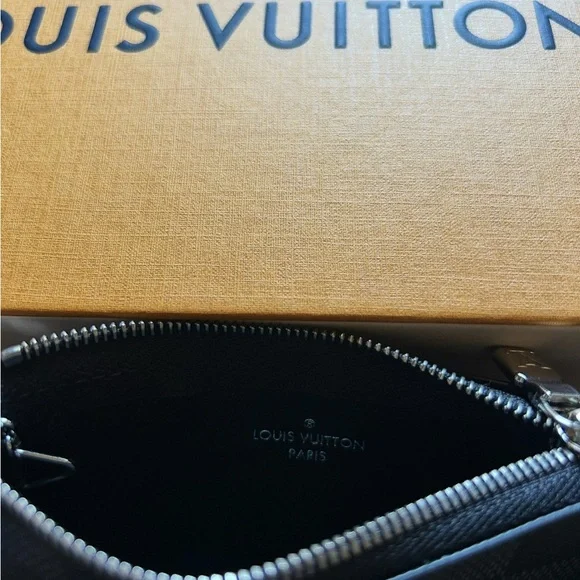 Authentic Louis Vuitton Damier Ebene Key Pouch- Black - Picture 3 of 7